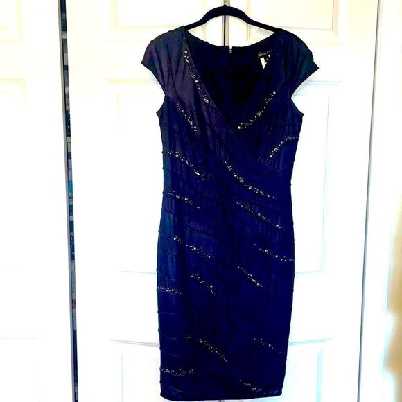 Beautiful Tadashi Shoji dress  - Picture 1 of 8